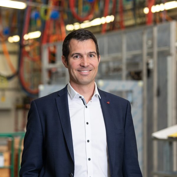 Portrait von Simon Engeli, Gründer von SIENCO Consulting